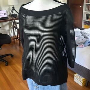 Gorgeous Top - White House Black Market